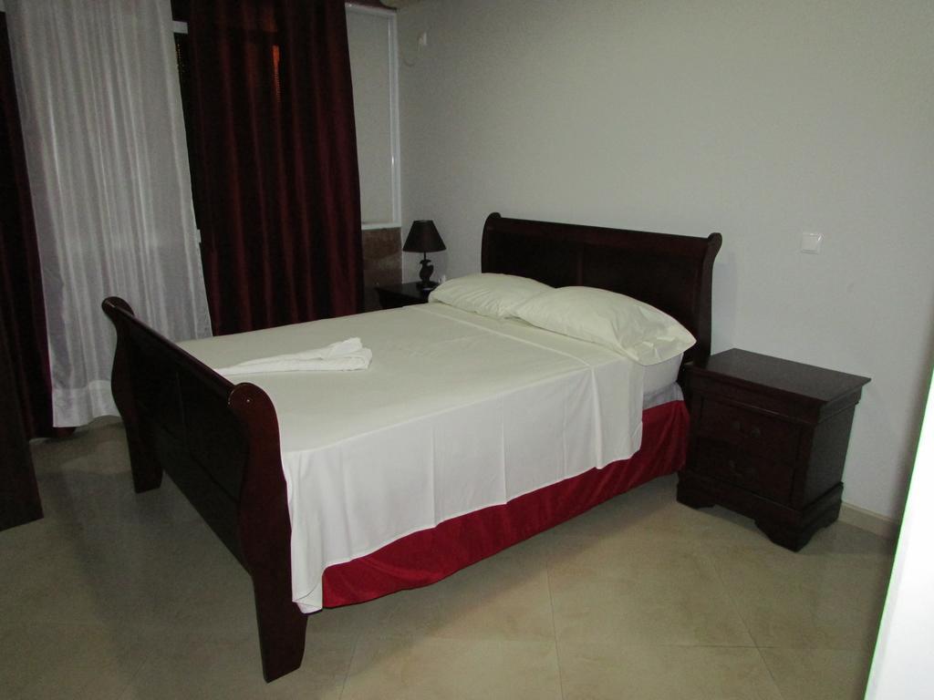 Residencial Girassol, Lda Bed & Breakfast Sao Filipe Luaran gambar