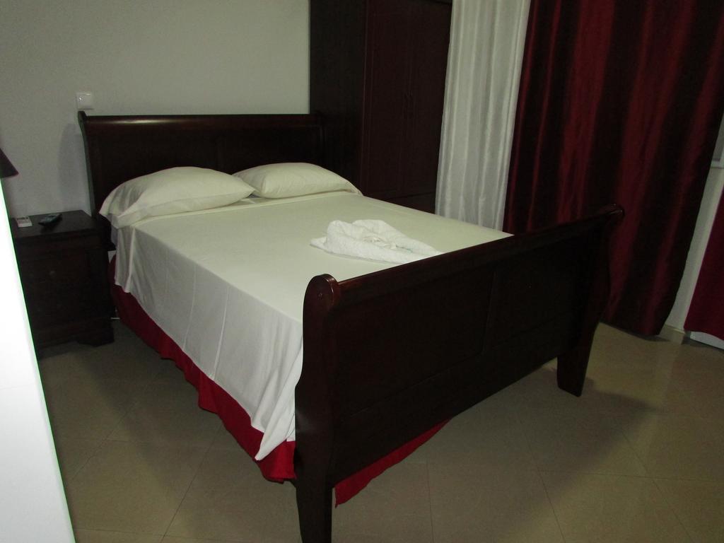 Residencial Girassol, Lda Bed & Breakfast Sao Filipe Luaran gambar