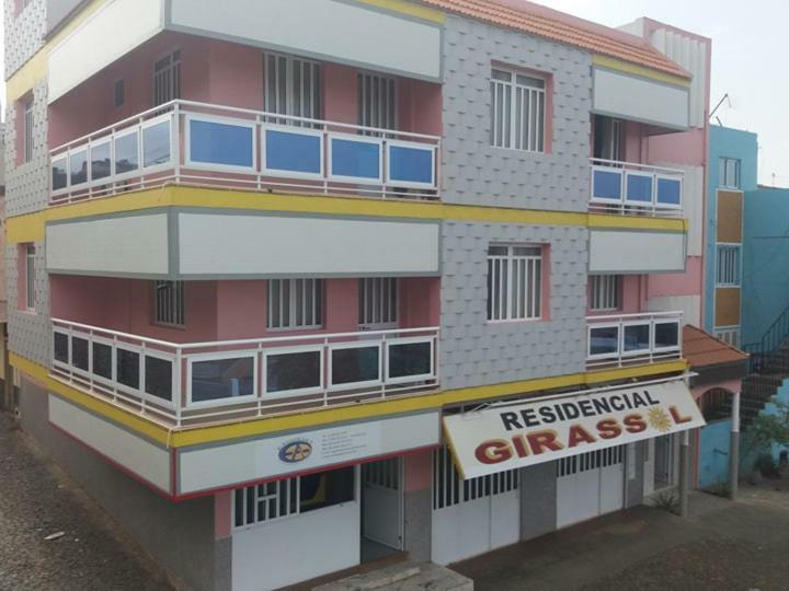 Residencial Girassol, Lda Bed & Breakfast Sao Filipe Luaran gambar